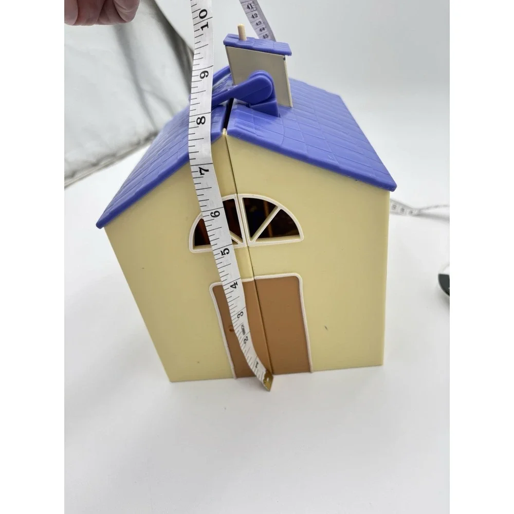 Fisher-Price bring classroom